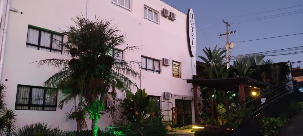 Vespasiano Hotel Telêmaco Borba Zewnętrze zdjęcie