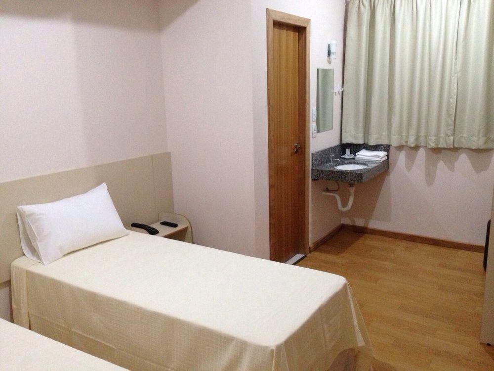 Vespasiano Hotel Telêmaco Borba Zewnętrze zdjęcie
